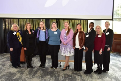 Group of U-M School of Nursing faculty, students and Michigan Medicine nurses